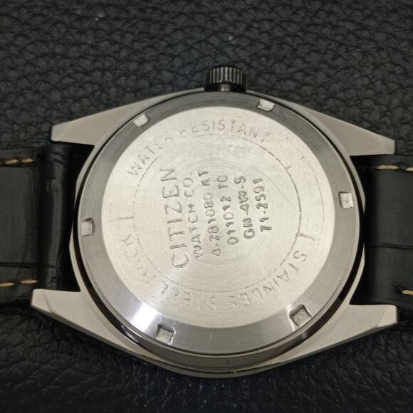 Vintage 1972 Citizen Automatic Mens Silver Watch W/daydate & Red accents - Picture 8 of 9